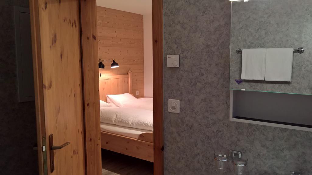 B&B Chasa Arfusch Ardez Exterior foto